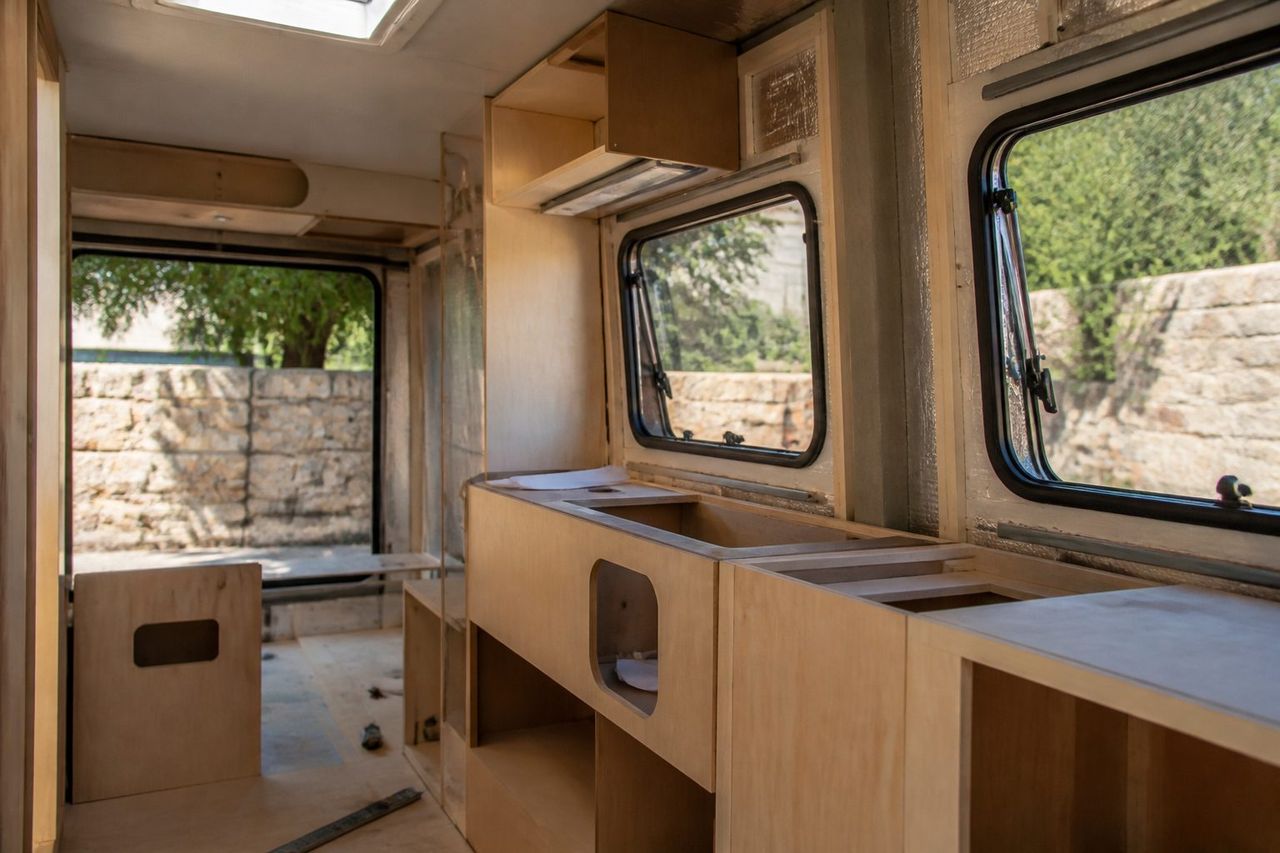 Karavan içine mobilya montajı